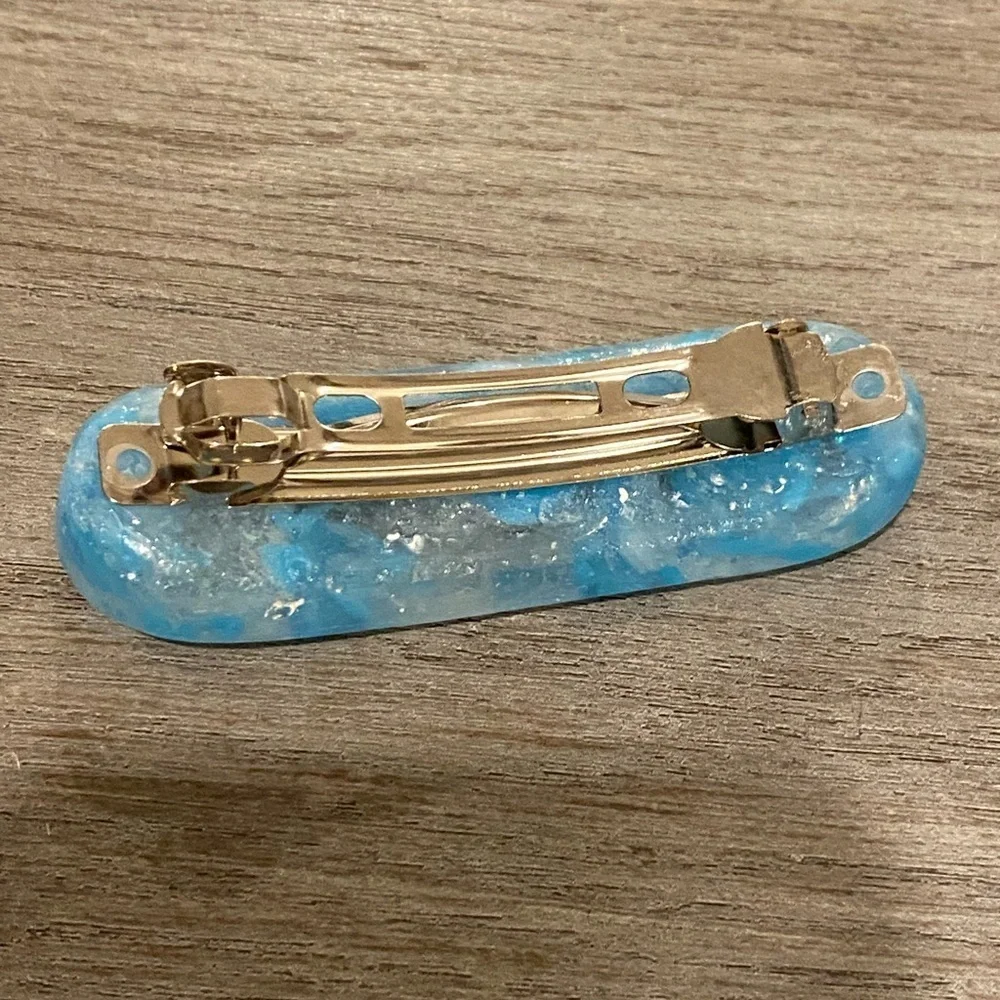 Artisan hand crafted light blue, clear & white 3” fused glass‎ French barrette